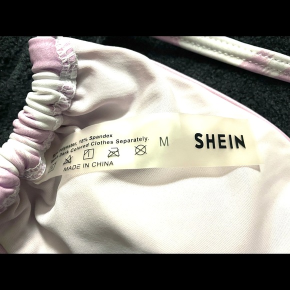 Bikini - Picture 2 of 2